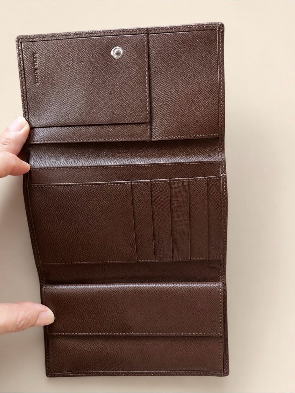 Nina Ricci LikeNew L’Air du Temps Dove Wallet. NWOT - Picture 4 of 8
